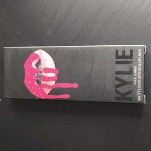KYLIE "BADDIE" matte liquid lipstick & lip liner